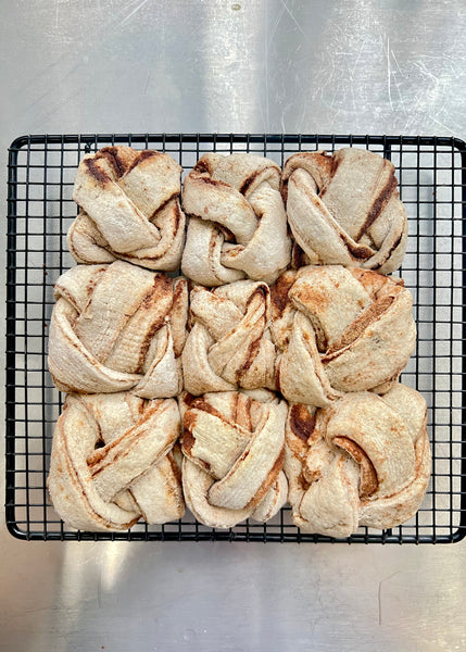 Gluten-free & Vegan Rice Flour Cinnamon Buns (One stack: 9 pieces)