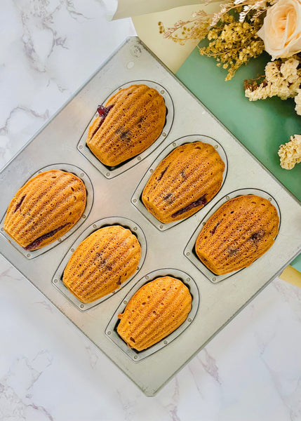 Strawberry Jam Madeleines 士多啤梨果醬瑪德蓮