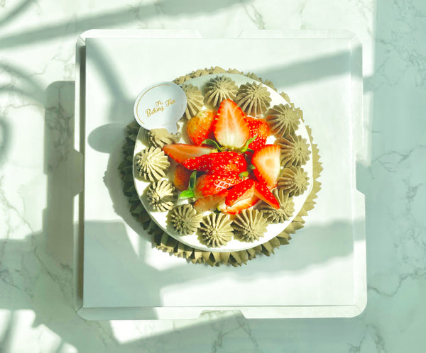 Strawberry Hojicha Cake 時令生果焙茶蛋糕