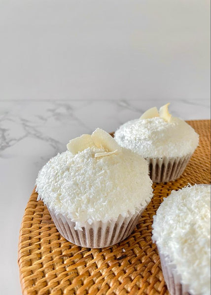 The Snowy Coconut Chocolate Cupcakes 椰子雪球朱古力杯子蛋糕