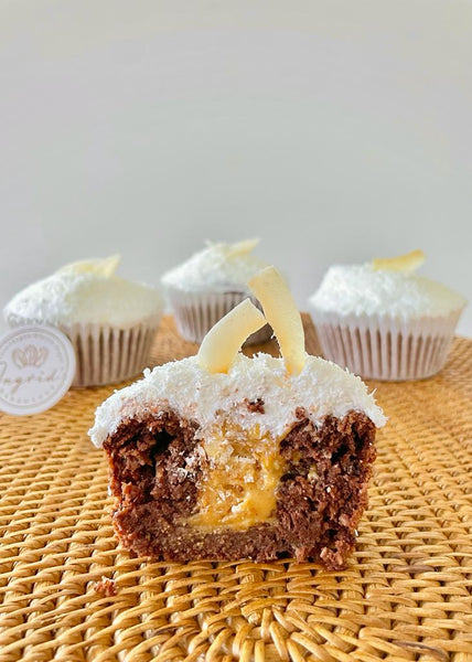 The Snowy Coconut Chocolate Cupcakes 椰子雪球朱古力杯子蛋糕