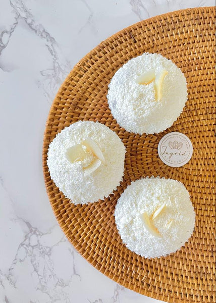 The Snowy Coconut Chocolate Cupcakes 椰子雪球朱古力杯子蛋糕