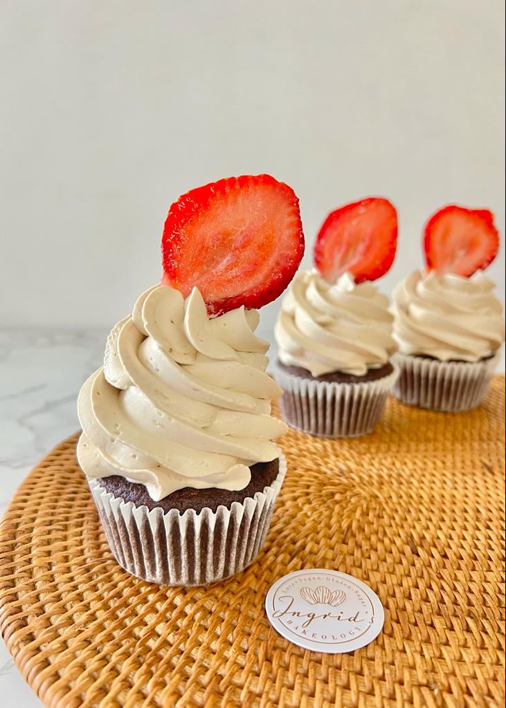 Strawberry Mocha Lava Cupcakes 士多啤梨摩卡流心紙杯蛋糕